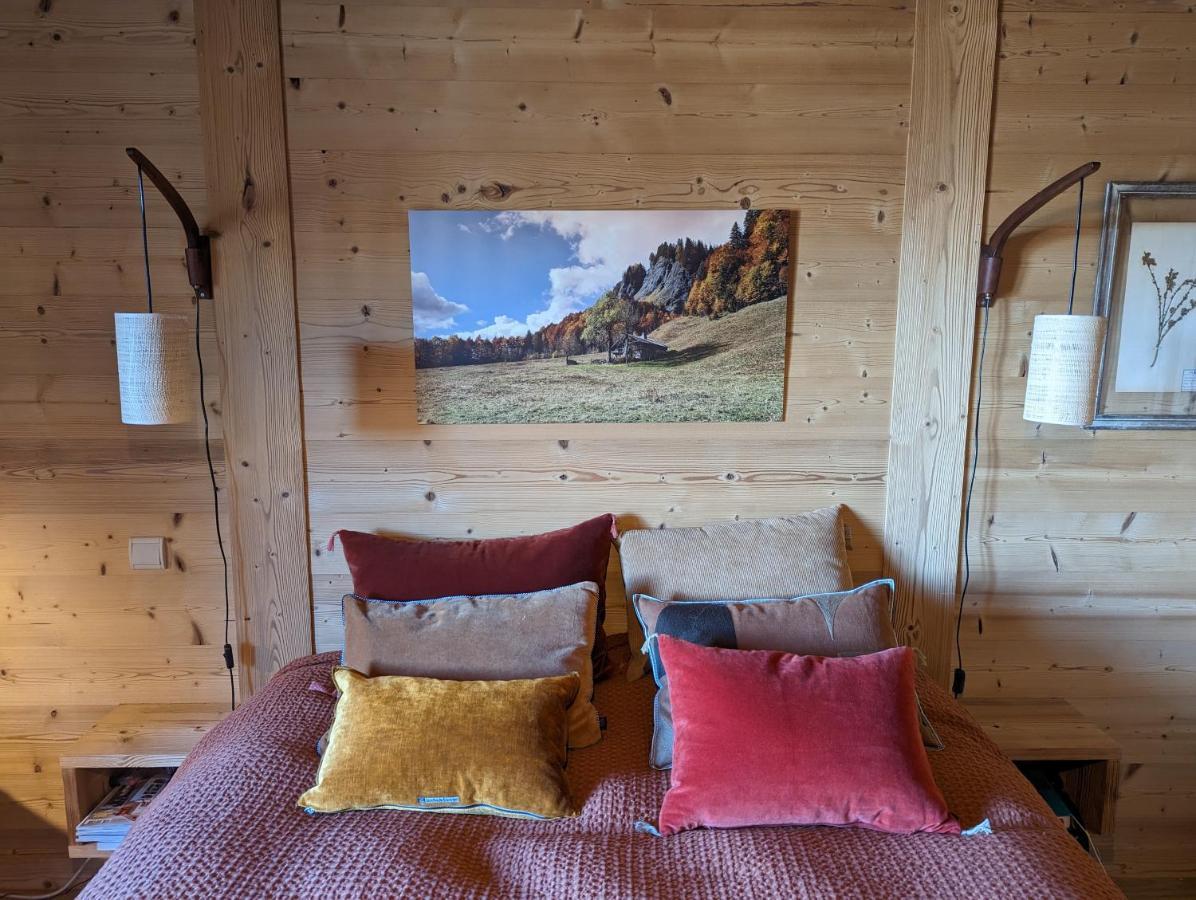 Bas De Chalet Au Coeur Des Aravis, Entre Lac Et Montagne Saint-Jean-de-Sixt Eksteriør bilde