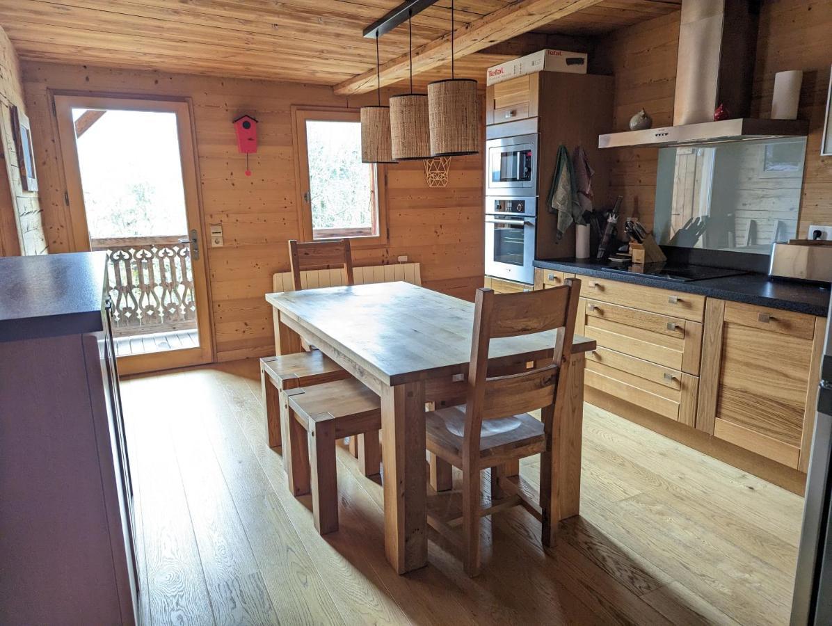 Bas De Chalet Au Coeur Des Aravis, Entre Lac Et Montagne Saint-Jean-de-Sixt Eksteriør bilde